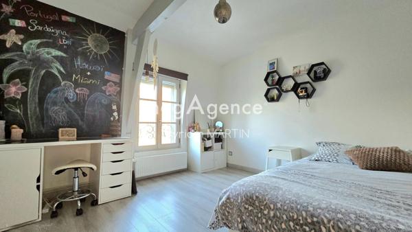 Maison à ENGHIEN-LES-BAINS, 95880 - 9 pièces 232m²