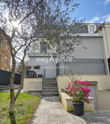 Maison à ENGHIEN-LES-BAINS, 95880 - 9 pièces 232m²