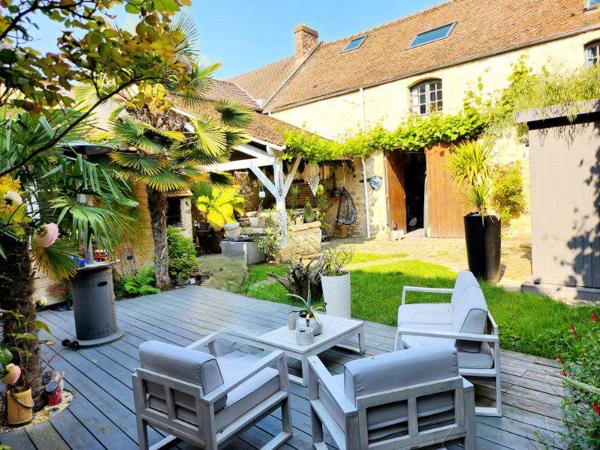 Maison atypique de 225m² à Mézy Sur Seine avec appartement F3 Indépendant.