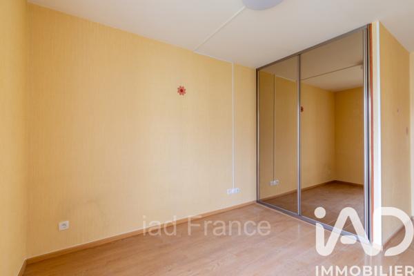 Location appartement 3 pièces 66 m² Mantes-la-Jolie