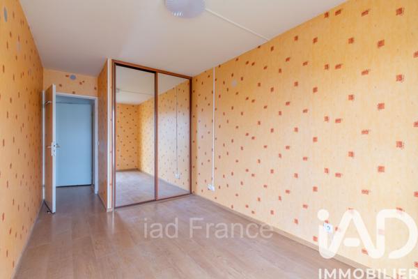 Location appartement 3 pièces 66 m² Mantes-la-Jolie