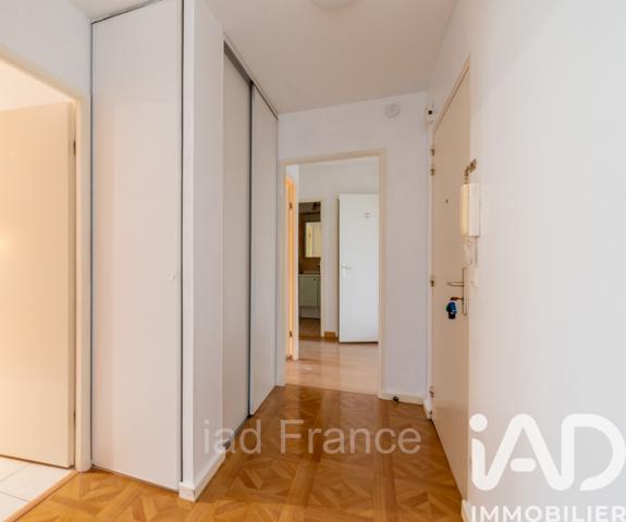 Location appartement 3 pièces 66 m² Mantes-la-Jolie
