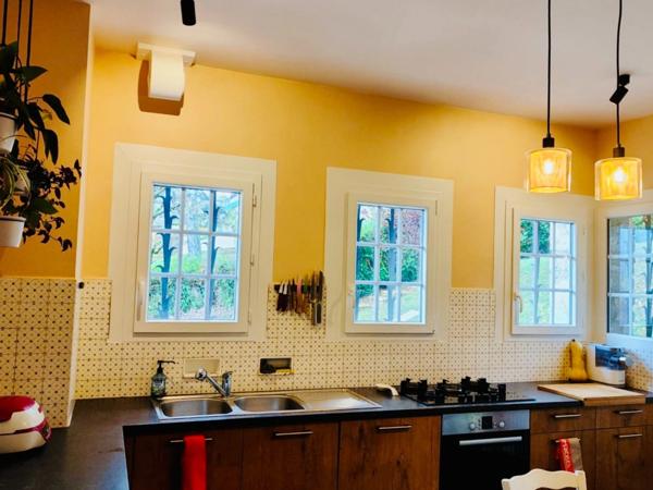 Maison de caractère 270 m2 OYONNAX (01)