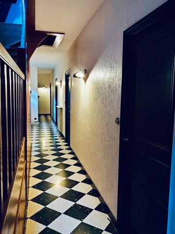 Maison de caractère 270 m2 OYONNAX (01)