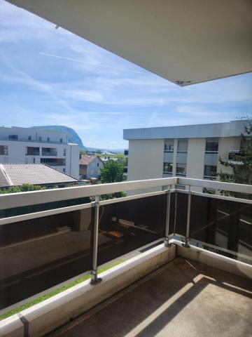 Appartement à VILLE LA GRAND (74100)