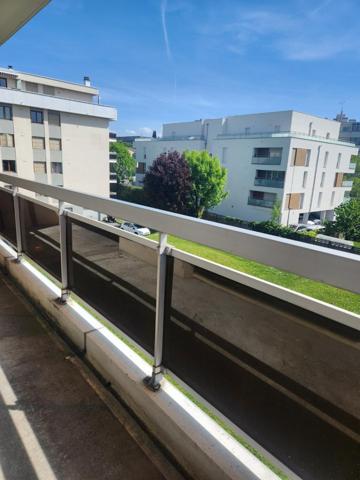 Appartement à VILLE LA GRAND (74100)