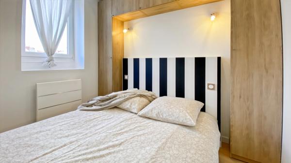 APPARTEMENT complètement rénové vendu meublé