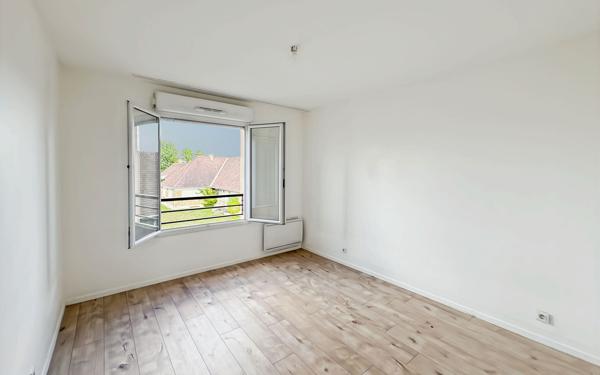 Appartement à vendre    4 pièces • 76,40 m2 Vigneux-sur-Seine