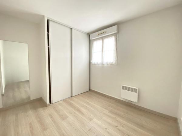 15 minutes de la gare (Village - Roseraie)