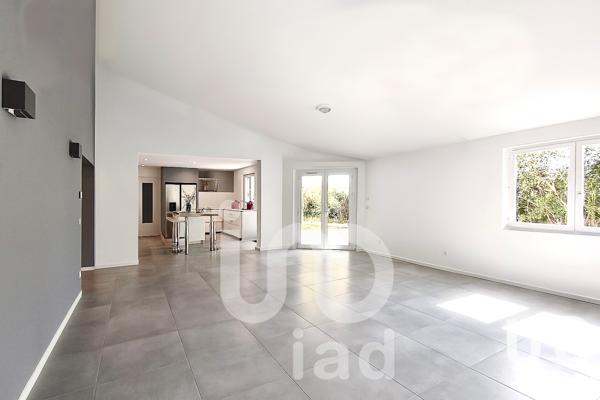 Maison à vendre 5 pièces 166 m² Saint-Clément-de-Rivière