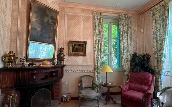 Maison à vendre    7 pièces •    Aire-sur-l'Adour