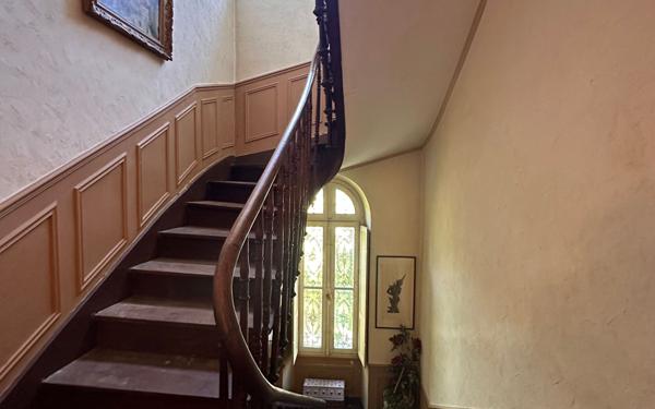 Maison à vendre    7 pièces •    Aire-sur-l'Adour