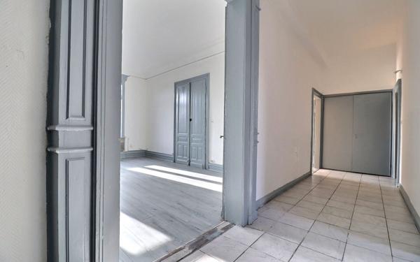 Immeuble à vendre    12 pièces •  Morhange