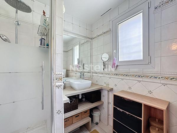 Maison spacieuse à vendre à Lamorlaye - 4 chambres, jardin de 1200 m²