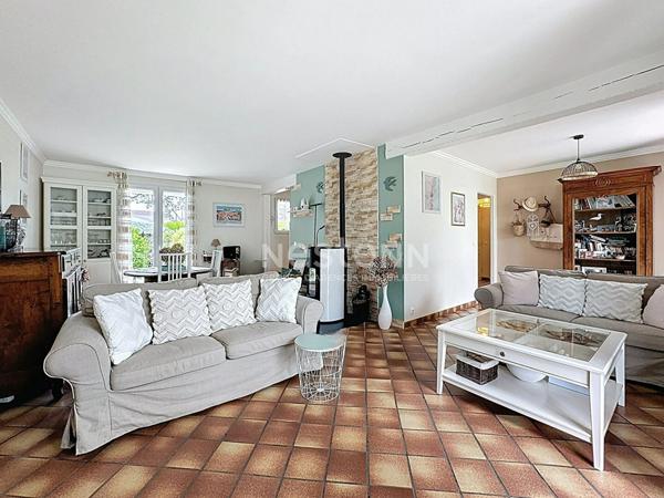 Maison spacieuse à vendre à Lamorlaye - 4 chambres, jardin de 1200 m²