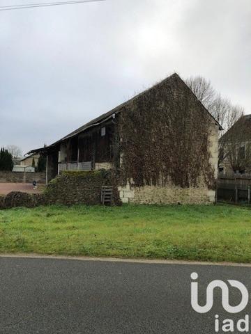 Grange 2 pièces de 76 m² à Lencloître (86140)