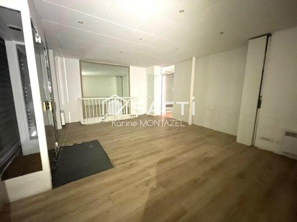 Centre ville, écoles, RER C  et commerces à 3 min