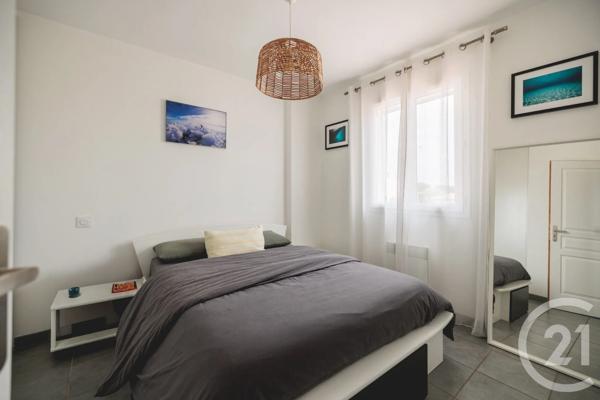 Maison à vendre  4 pièces - 75 m 2   FOS SUR MER  - 13