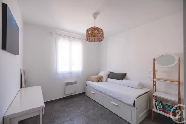 Maison à vendre  4 pièces - 75 m 2   FOS SUR MER  - 13