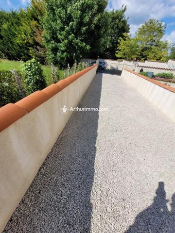 Location                                                      Maison
                        
                     4 pièces                      87 m2                     à Courcelles