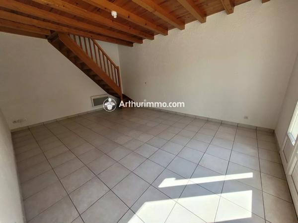 Location                                                      Maison
                        
                     4 pièces                      87 m2                     à Courcelles