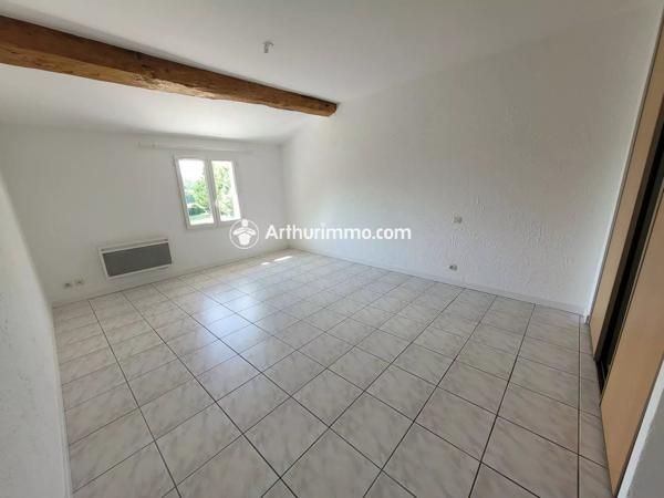 Location                                                      Maison
                        
                     4 pièces                      87 m2                     à Courcelles