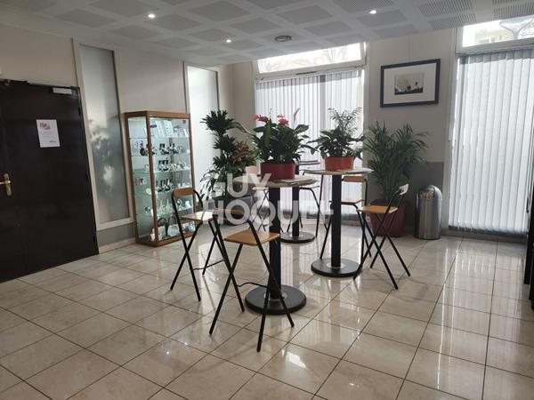 Appartement Courbevoie 2 pièces 49.81 m2