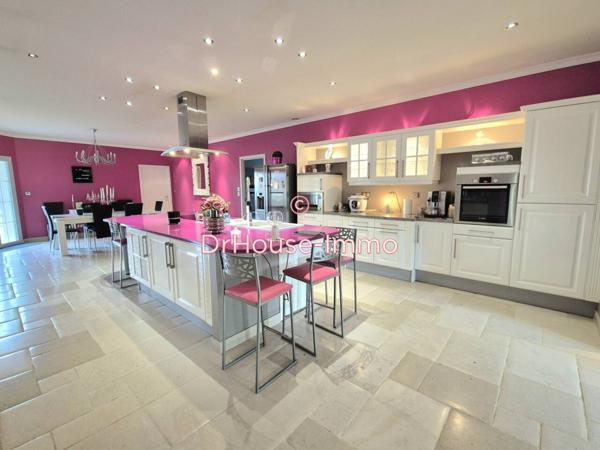 Maison à vendre 10 pièces de 360 m²