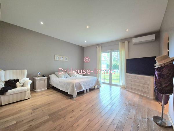 Maison à vendre 10 pièces de 360 m²