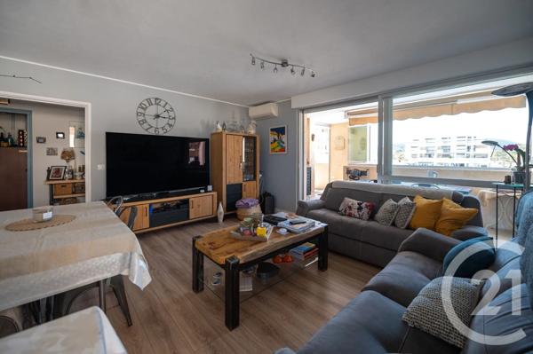 Appartement T3 à vendre  3 pièces - 72,60 m 2   BORMES LES MIMOSAS  - 83