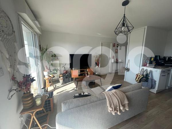 Location 3 Pieces 61 80000 Amiens 25 1564 01 0064