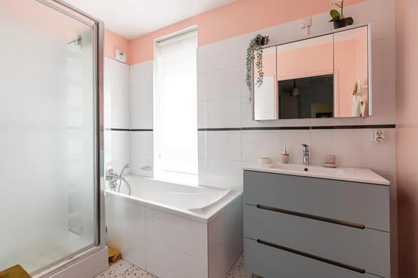 Maison à vendre 4 pièces 93m² Villeneuve-d'Ascq (59650)