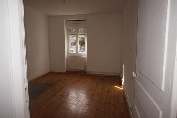 FIRMINY CENTRE 42700 T3 53 m² 2 CHAMBRES