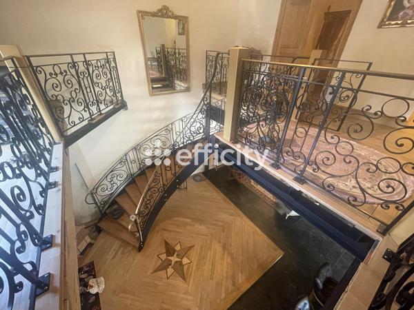 Maison 5 pièces - 550 m²