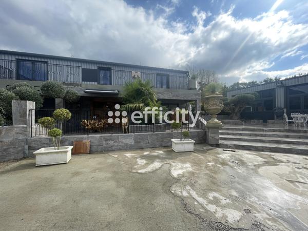 Maison 5 pièces - 550 m²