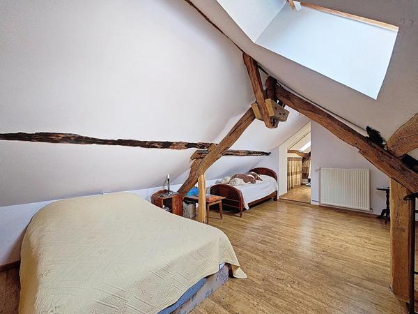 Maison 5 pièces144m² avec dépendances secteur Longueville