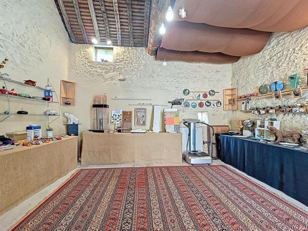 Maison 5 pièces144m² avec dépendances secteur Longueville