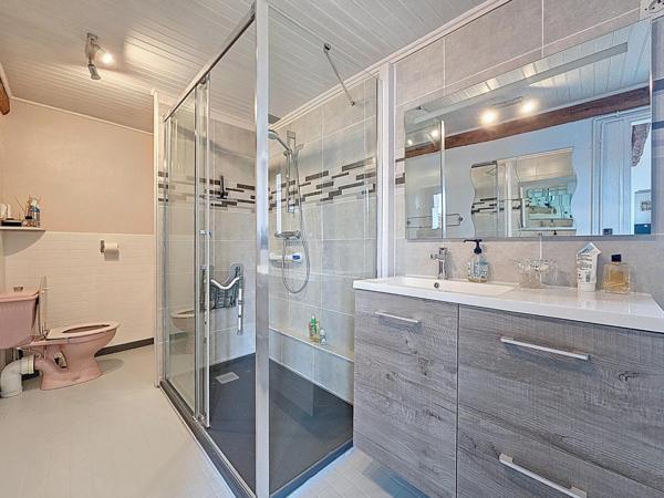 Maison 5 pièces144m² avec dépendances secteur Longueville