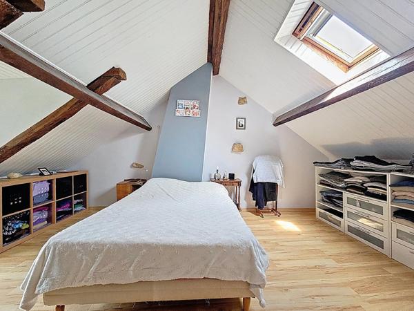 Maison 5 pièces144m² avec dépendances secteur Longueville