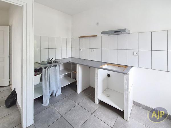 Appartement à louer Bouguenais : 2 pièces, 37m² avec 1 chambre(s) à 740€ - AJP Immobilier Rezé