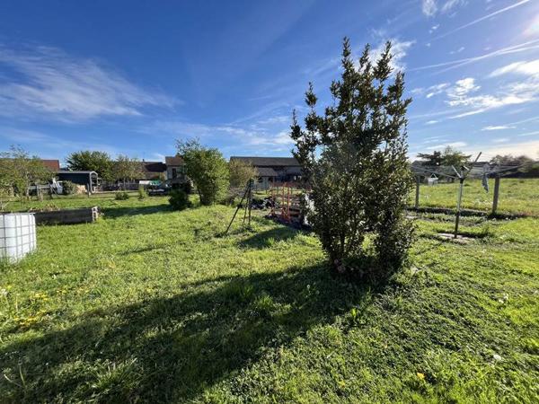 Maison à vendre 114 030 € Saint-Amand-Montrond 5 p 114 m² DPE E