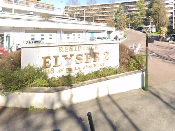 4P avec balcon, piscine et vue dégagée