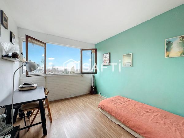 4P avec balcon, piscine et vue dégagée