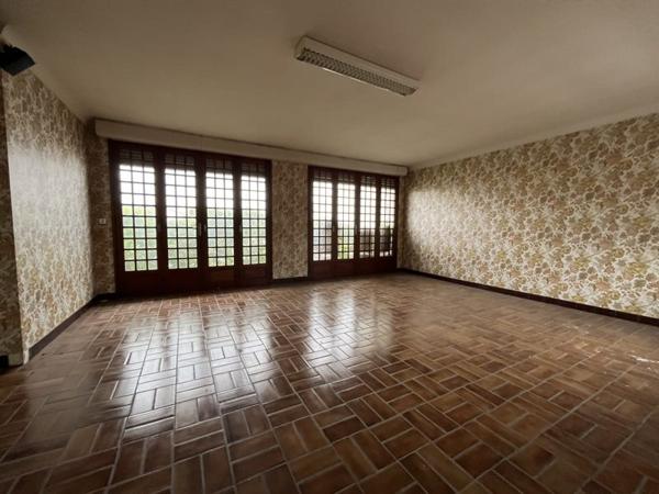 Immeuble à vendre 383 000 € Royan 696,9 m² DPE