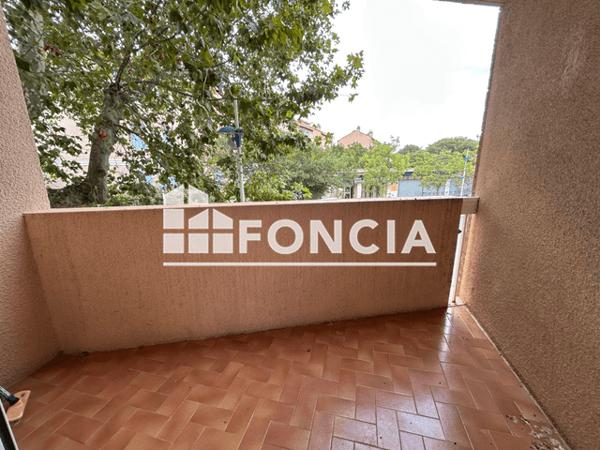 Location Studio 37 m² - 51 AVENUE DE LA LIBERATION Berre L'etang 13130