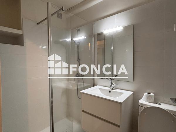 Location Studio 37 m² - 51 AVENUE DE LA LIBERATION Berre L'etang 13130