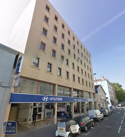 Location local commercial 75m²