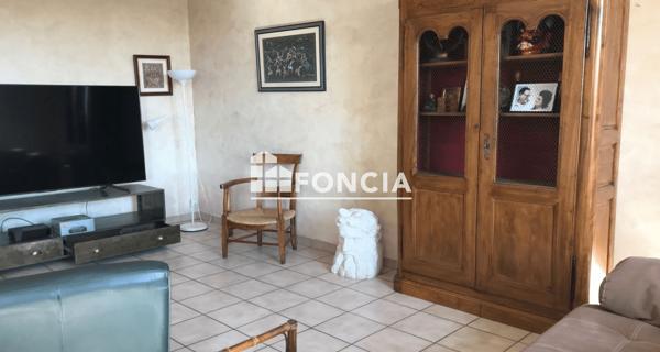 Location Appartement 4 pièces 80 m² - Carpentras 84200