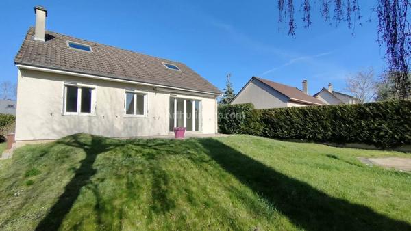 Vente                                                      Maison
                        
                     6 pièces                      110 m2                     à Bondoufle