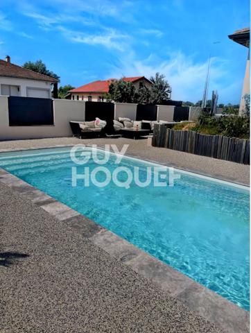 Maison moderne à vendre à Saint Bonnet de Mure - 4 pièces, piscine et confort absolu !